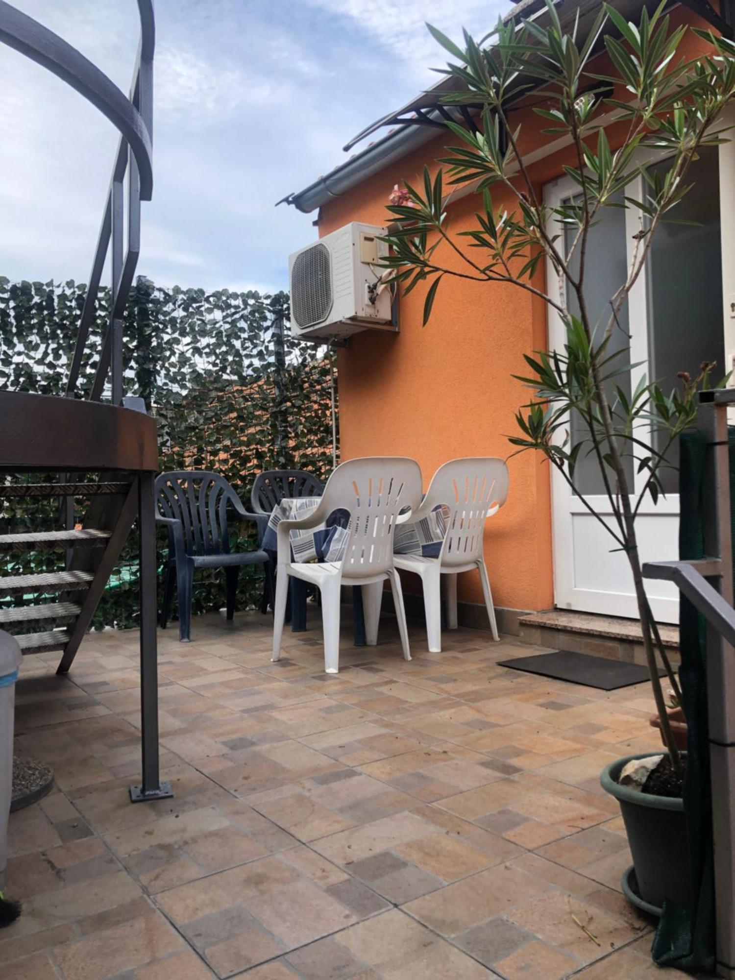 Apartamento Le Liv On Rijeka Exterior foto